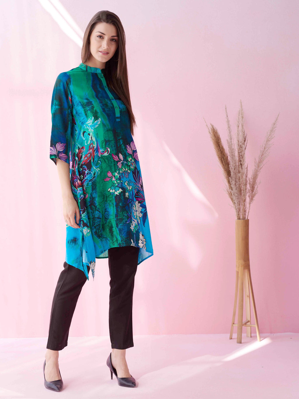 BLUE MACAW KAFTAN