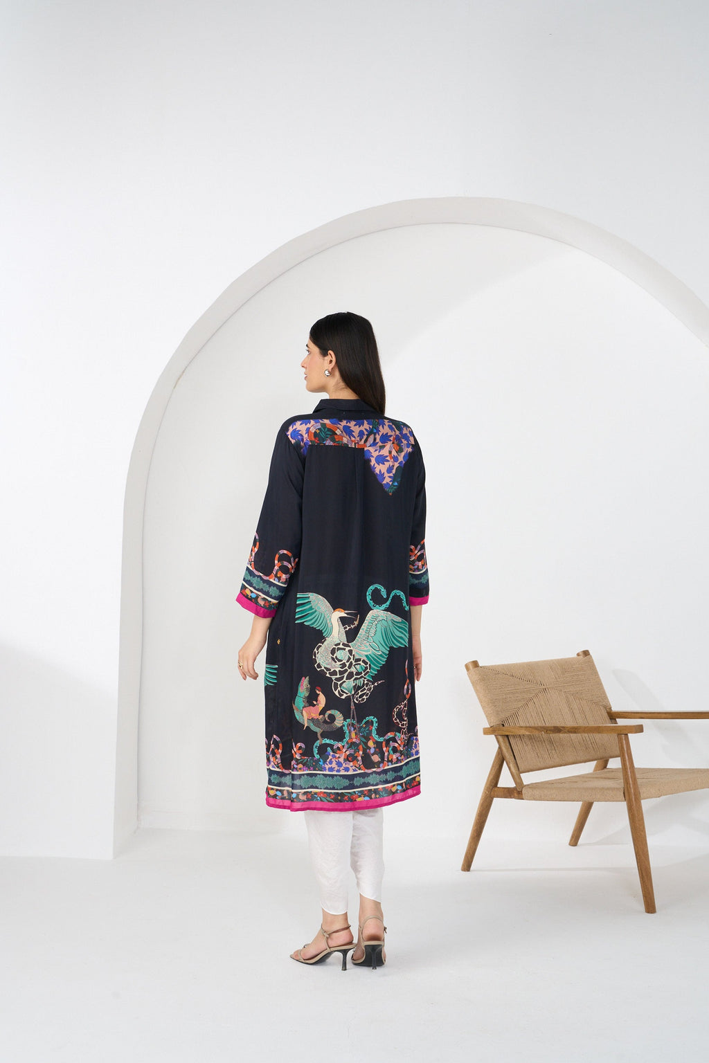 BLACK CAMEO HOPE TUNIC