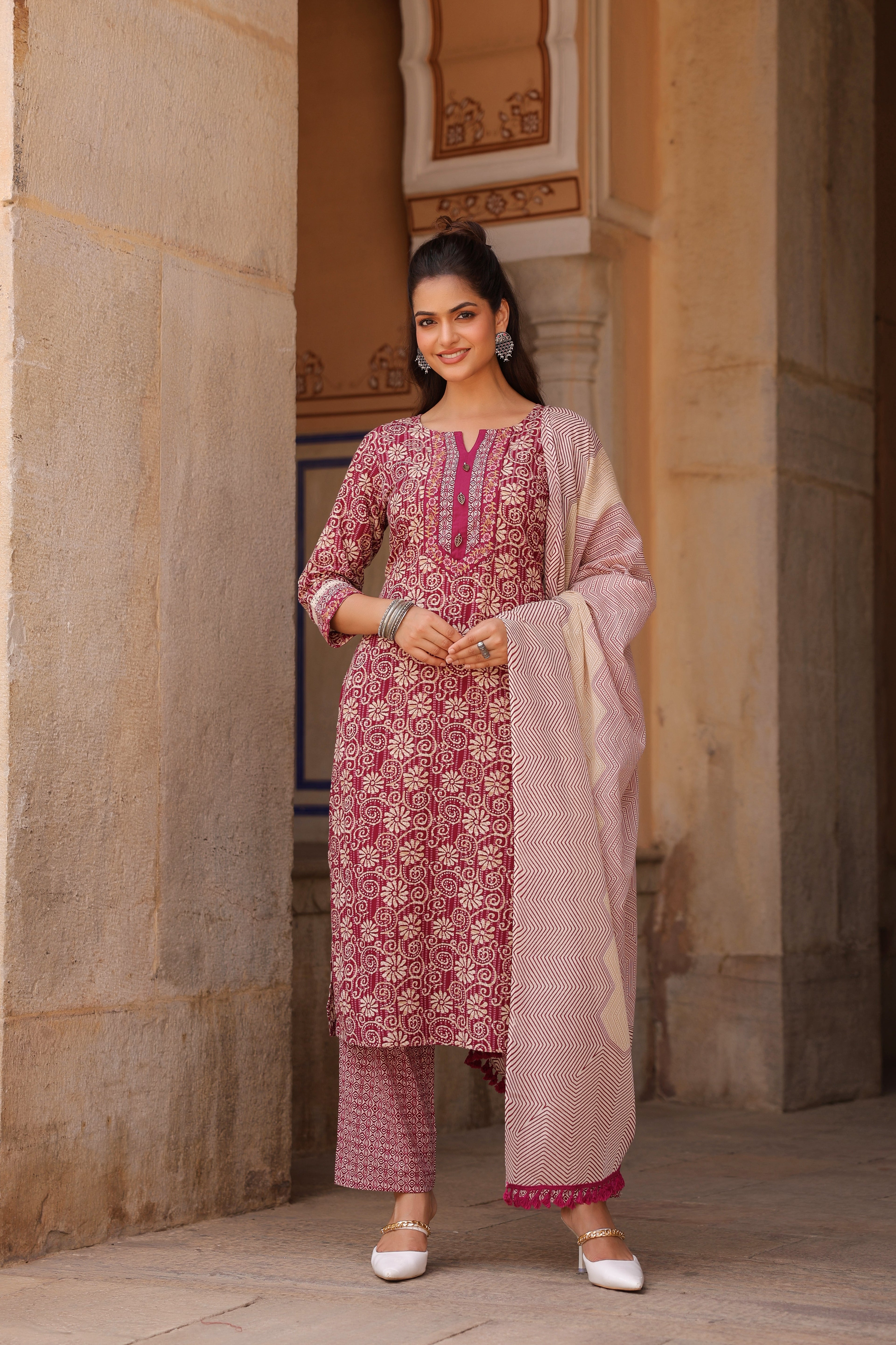 Women Floral Printed Regular Pure Cotton Kurta with Trousers & With Dupatta
