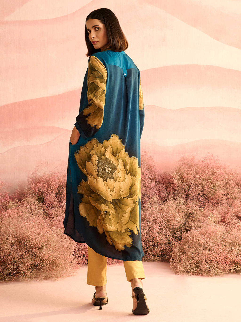 BLUE FLORA GATHERED TUNIC