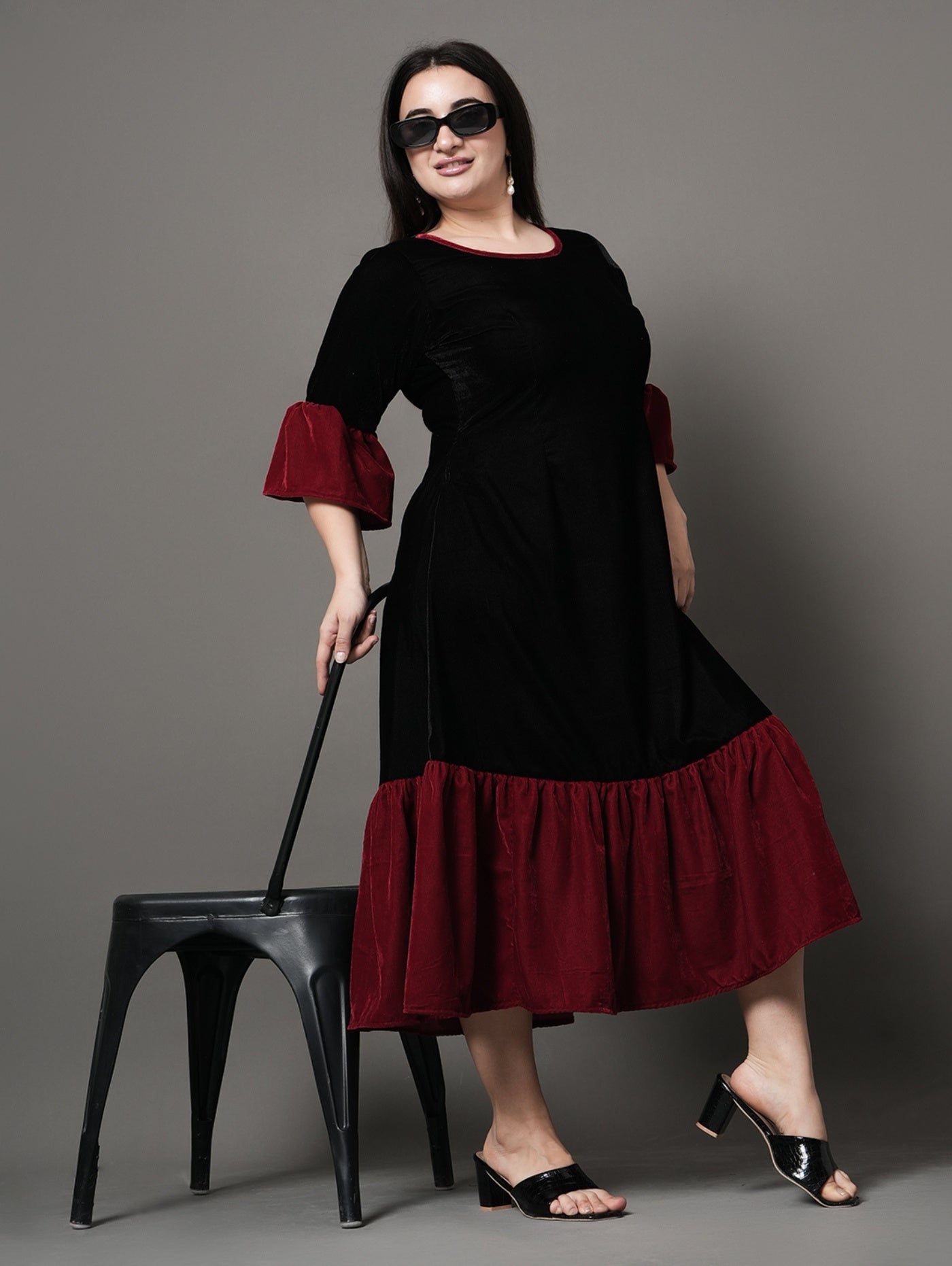 Regal Contrast Velvet Party Dress