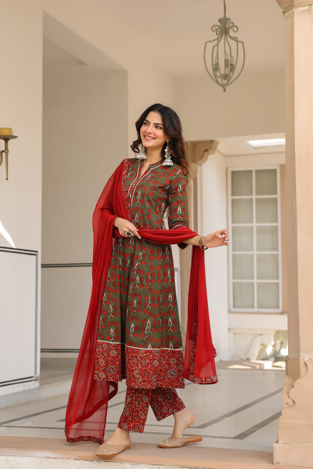 Women Ethnic Motifs Printed Regular Pure Cotton Kurta with Trousers & With Dupatta