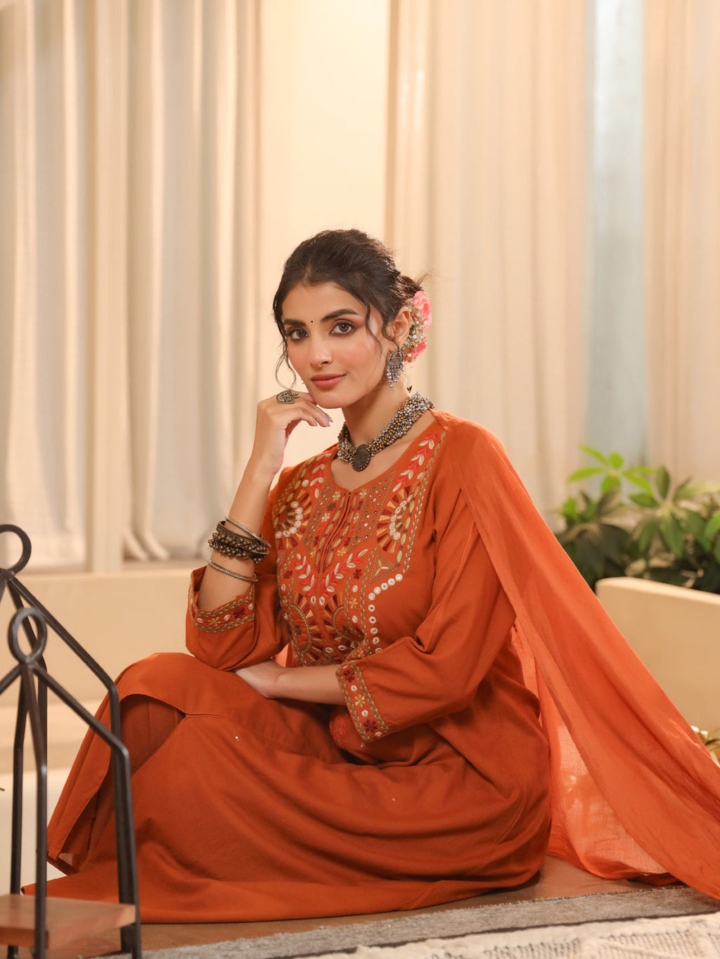 Women Ethnic Motifs Pure Cotton Kurta with Trousers & With Dupatta