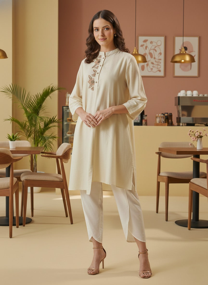 SOLID WHITE ALISHA PLACKET TUNIC