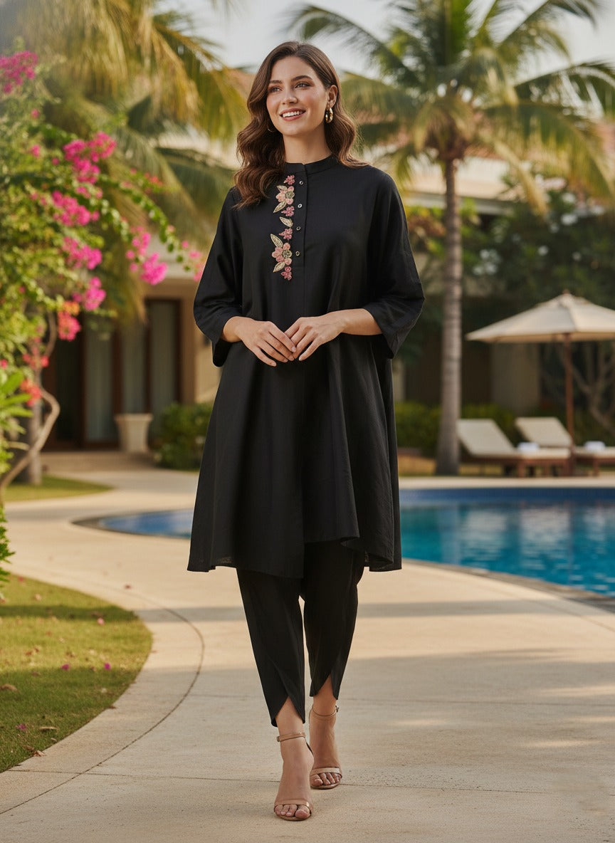 BLACK ALISHA PLACKET TUNIC