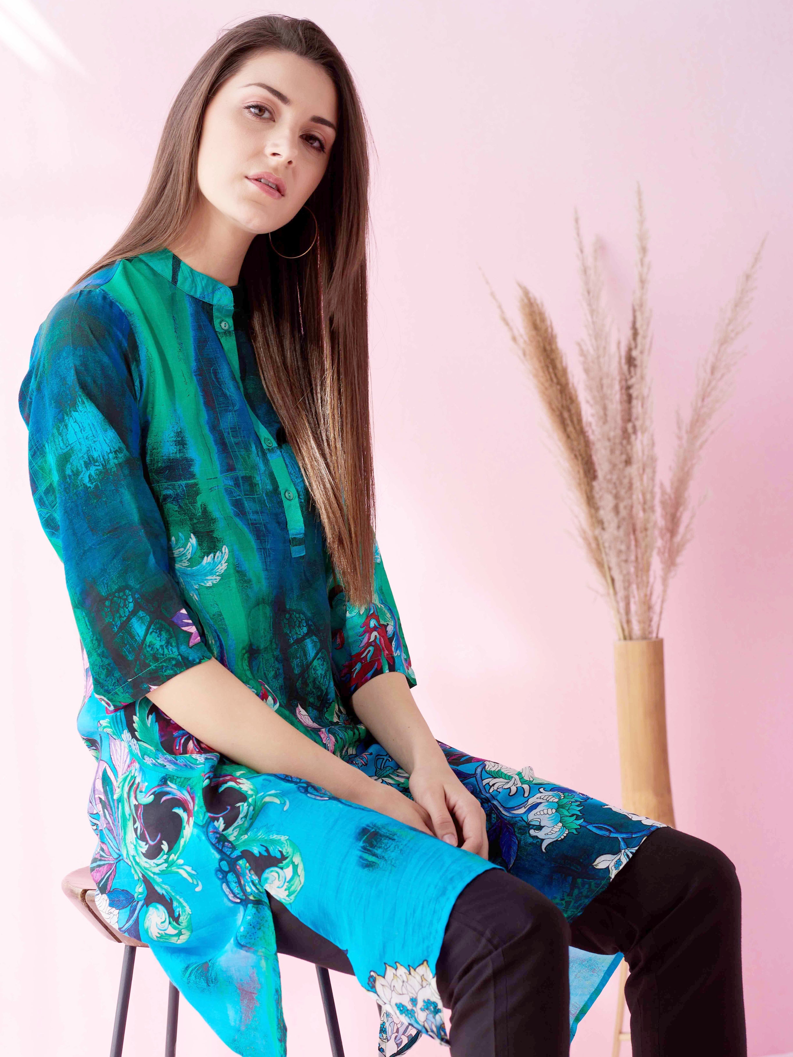 BLUE MACAW KAFTAN